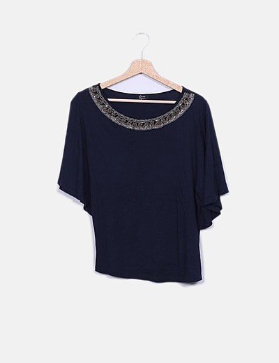 Zara Camiseta azul marina cuello de abalorios (descuento 84 Zara Camiseta azul marina cuello de abalorios (descuento 84