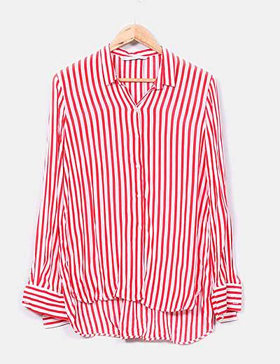 blusa de rayas rojas y blancas