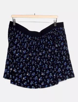 Bid Now: LUCY WANG Robe du soir à manches longues et dos nu à sequins