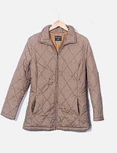 Compra Online ropa de NURIA VILARDAGA al mejor precio Chaquetas y Abrigos NURIA VILARDAGA | Compra Online en