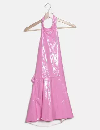Tenue de soirée courte bretelle asymétrique fleurie
