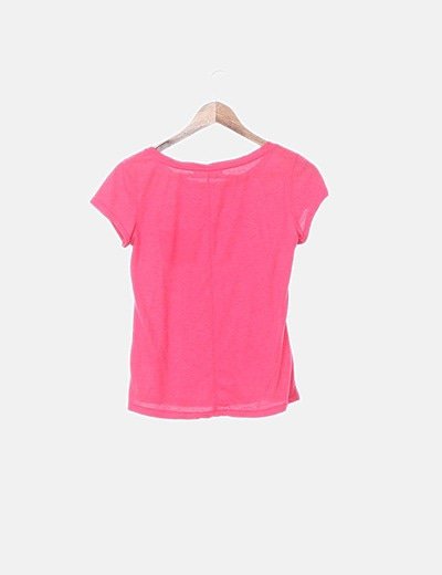camiseta rosa fucsia