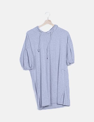 Sudadera larga gris con capucha