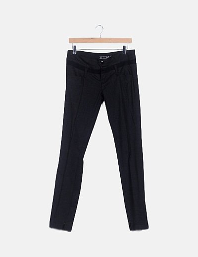 Zara Pantalón gris marengo estampado (descuento 95 %) - Micolet