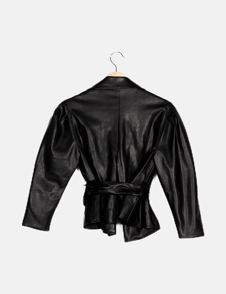 camiseta transparente negra bershka