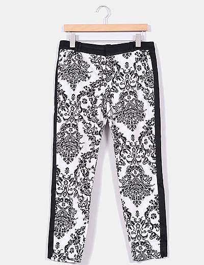 ممكن انفجار إيفاد pantalon blanco y negro estampado -  roundthecornermovers.org