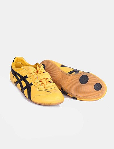 zapatillas deportivas amarillas