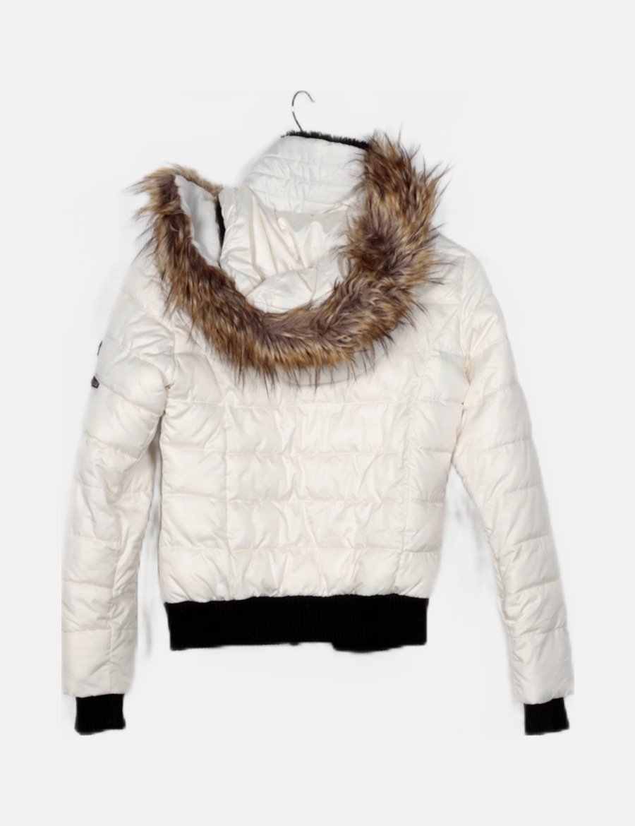 Bershka Plumas blanco acolchado capucha (descuento 66 ) Micolet